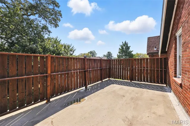 $315,000 | 7443 Augusta Avenue, St. Louis, MO 63121