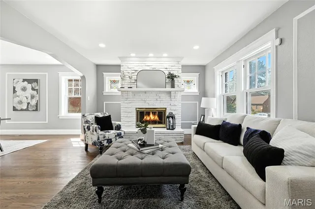 $315,000 | 7443 Augusta Avenue, St. Louis, MO 63121