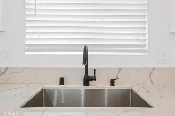 $3,500 | 1738 1/2 North Sierra Bonita Avenue, Pasadena, CA 91104