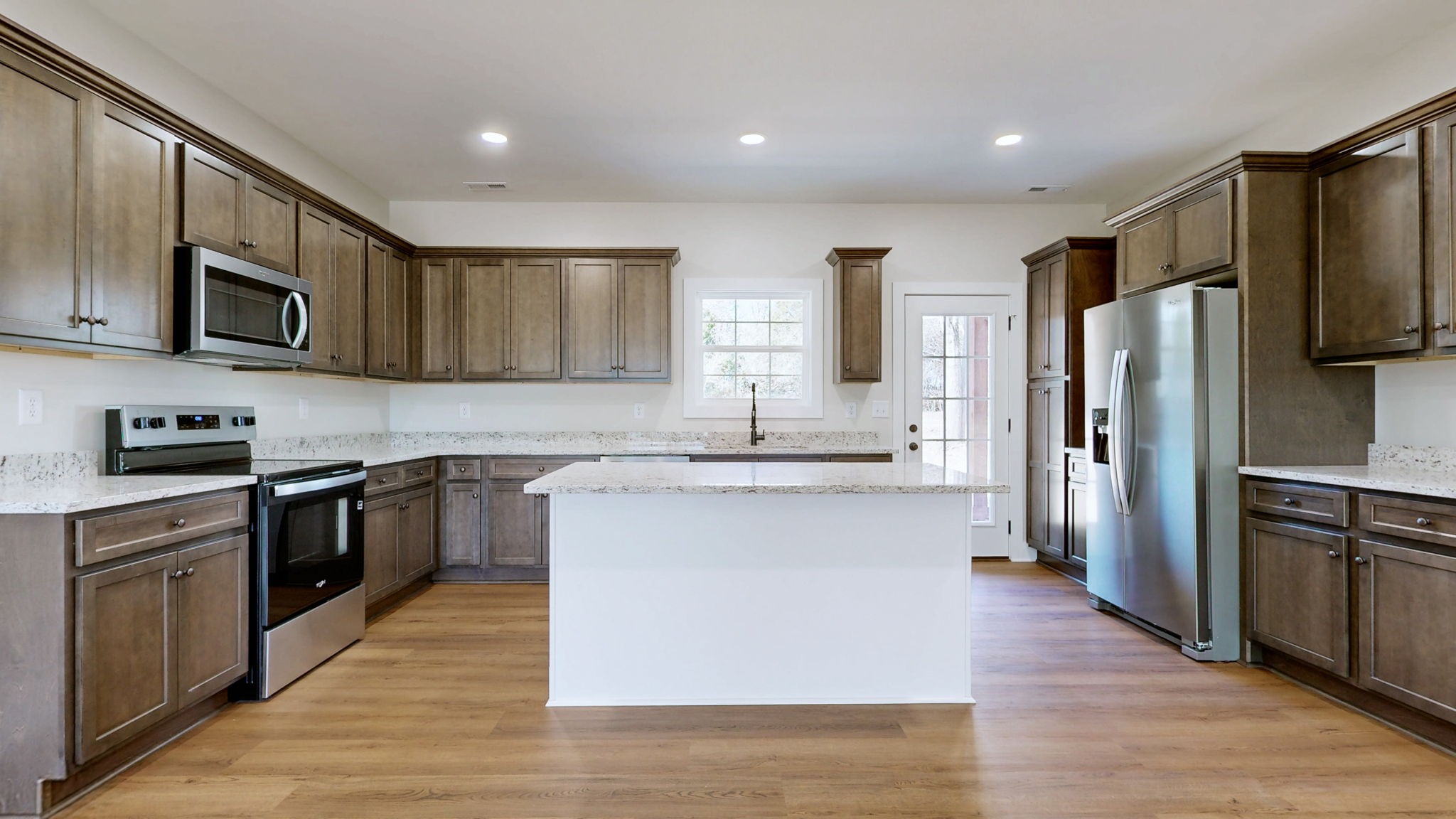 128 Deer Point Road Unionville, TN 37180 - Photo 5 of 42