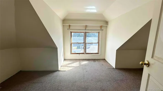 $2,500 | 64 Pine Hollow Road, Unit 1, Oyster Bay, NY 11771