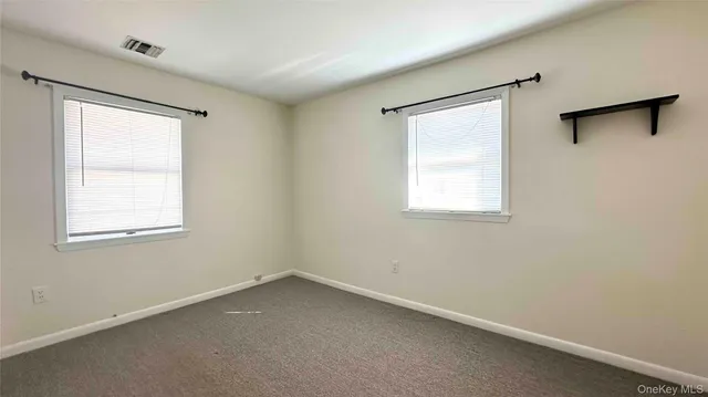 $2,500 | 64 Pine Hollow Road, Unit 1, Oyster Bay, NY 11771