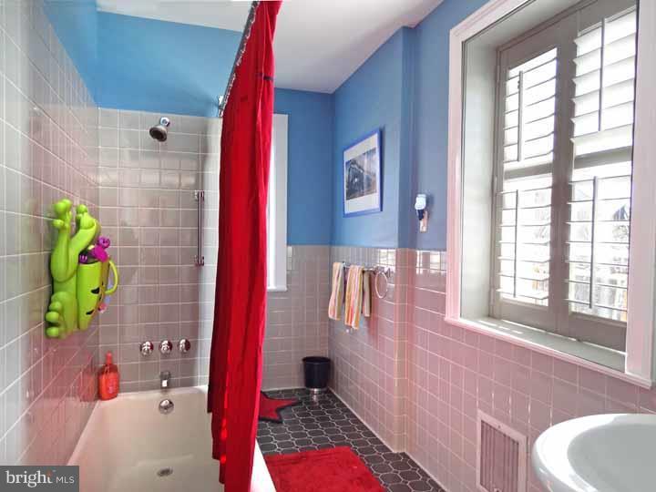 423 Old Eagle School Road Wayne, PA 19087 - Photo 15 of 24