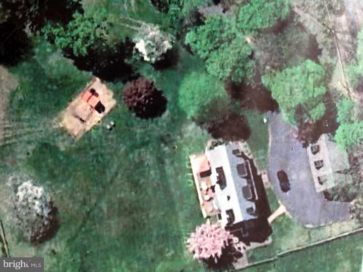 423 Old Eagle School Road Wayne, PA 19087 - Photo 3 of 24