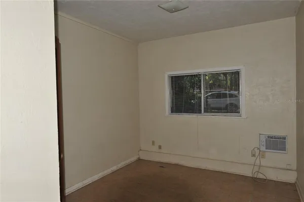 $1,000 | 410 Northwest 19th Lane, Unit B, Gainesville, FL 32609