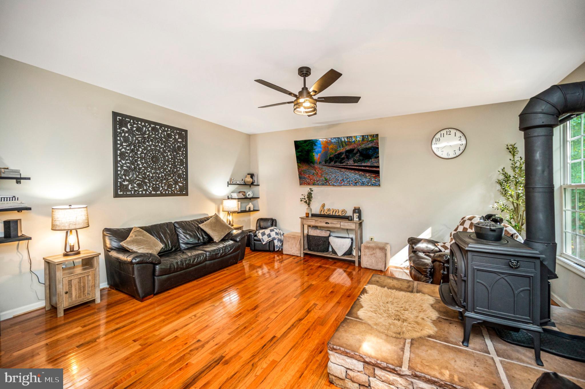 239 Toluca Road Stafford, VA 22556 - Photo 69 of 75 Cozy living space with warm tones.