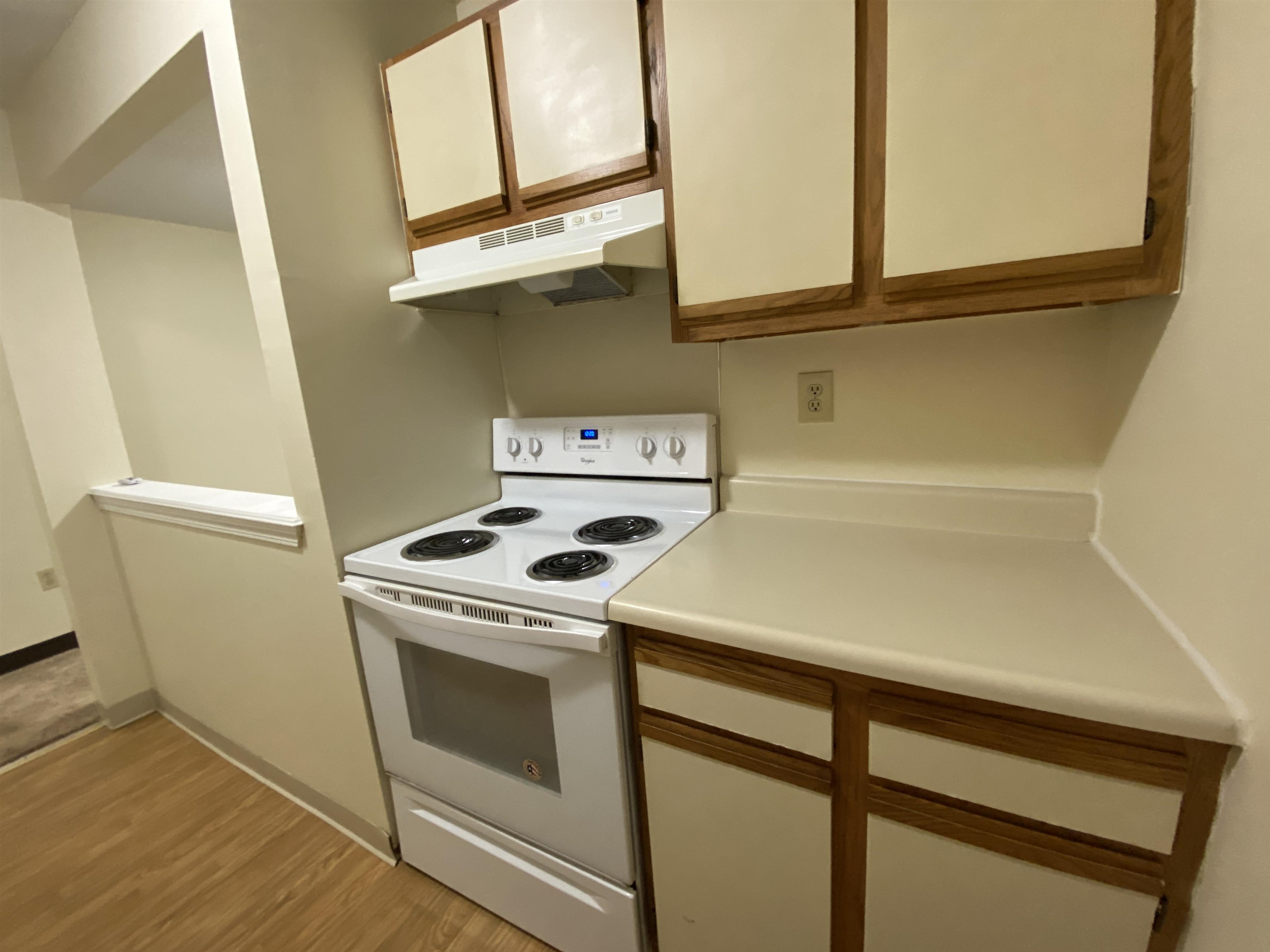 145 Eastern Avenue, Unit 102 Manchester, NH 03104 - Photo 11 of 60