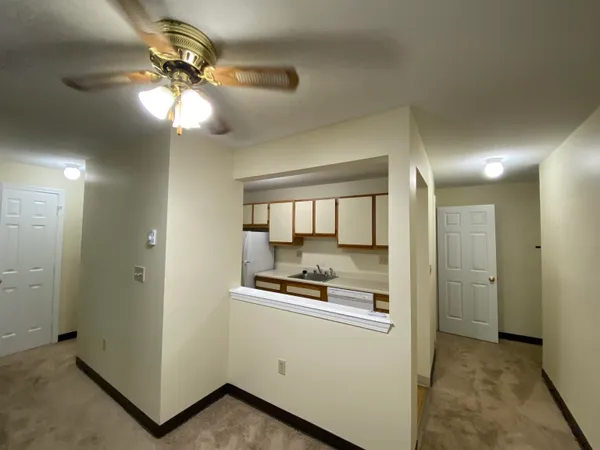 $1,842 | 145 Eastern Avenue, Unit 102, Manchester, NH 03104