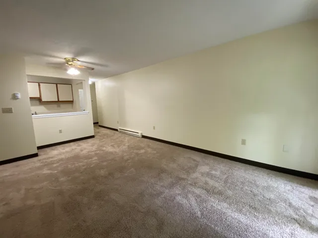 $1,842 | 145 Eastern Avenue, Unit 102, Manchester, NH 03104