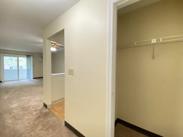 $1,842 | 145 Eastern Avenue, Unit 102, Manchester, NH 03104