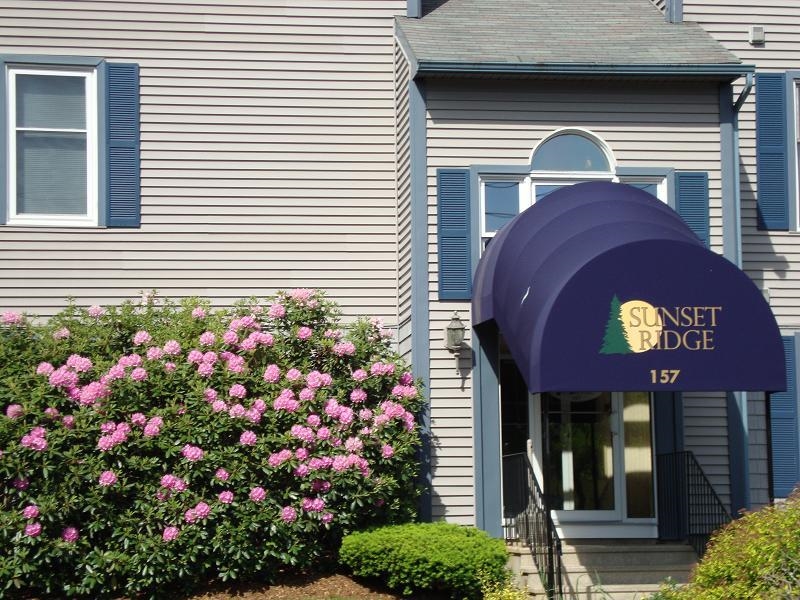 145 Eastern Avenue, Unit 102 Manchester, NH 03104 - Photo 3 of 60