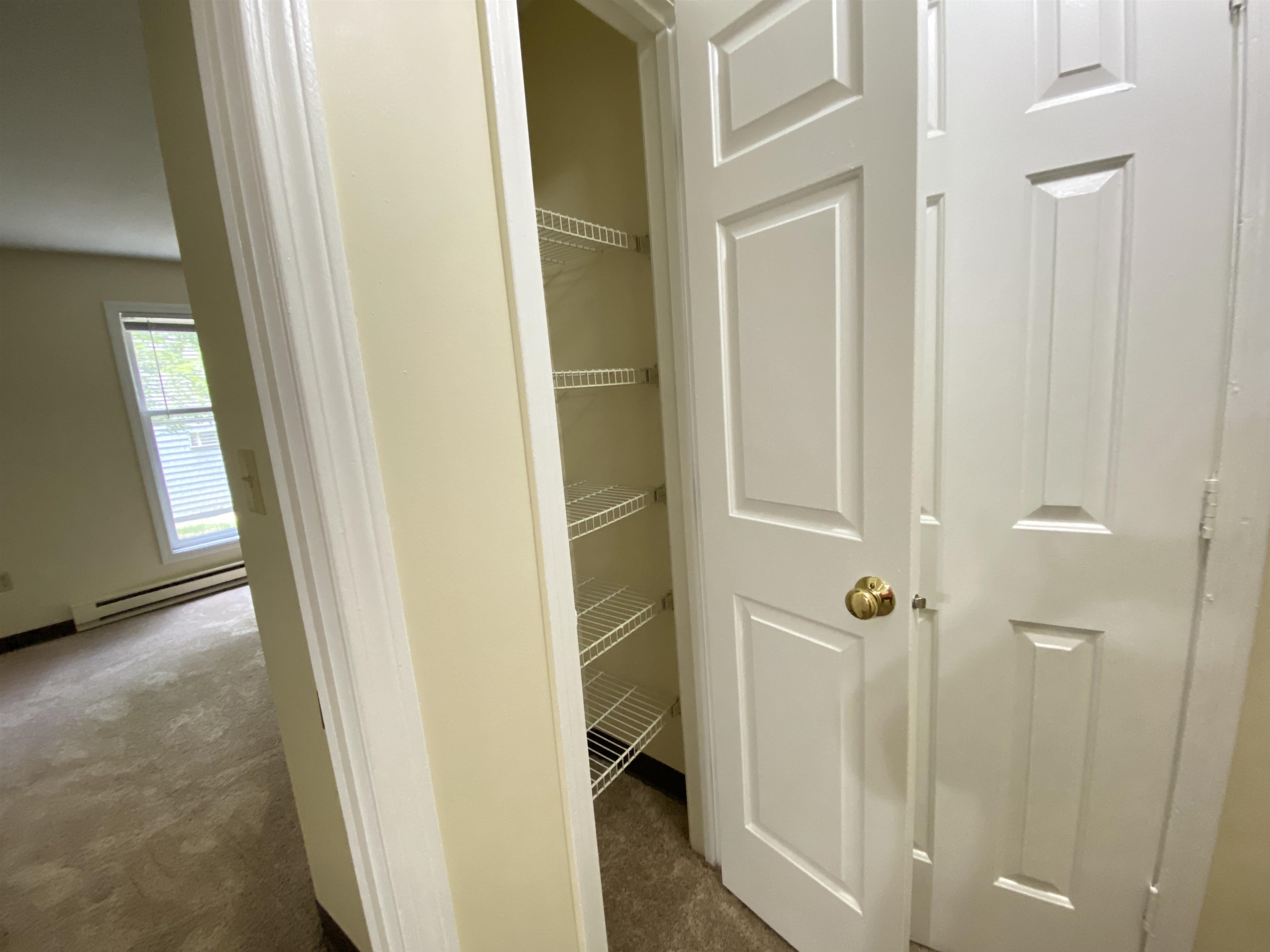 145 Eastern Avenue, Unit 102 Manchester, NH 03104 - Photo 33 of 60