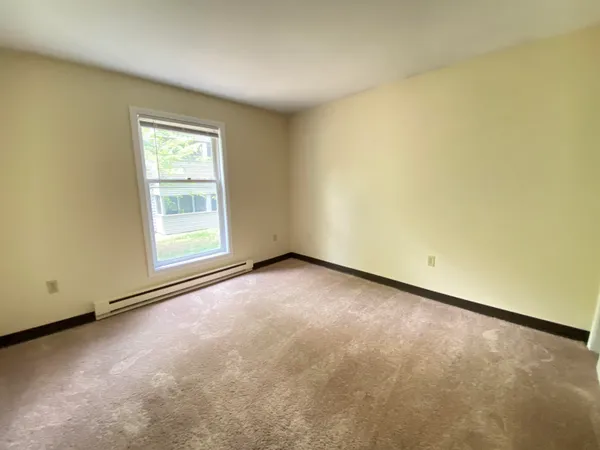 $1,842 | 145 Eastern Avenue, Unit 102, Manchester, NH 03104