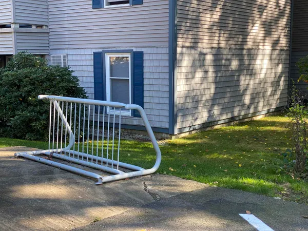 $1,842 | 145 Eastern Avenue, Unit 102, Manchester, NH 03104