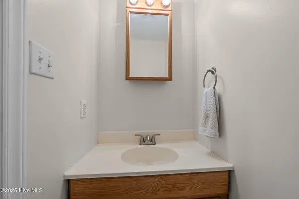 $411,000 | 600 Pamlico River Drive, Washington, NC 27889