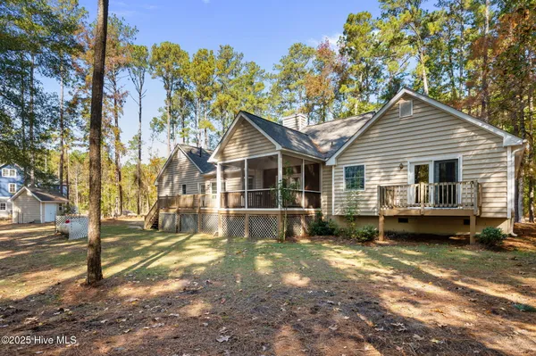 $411,000 | 600 Pamlico River Drive, Washington, NC 27889