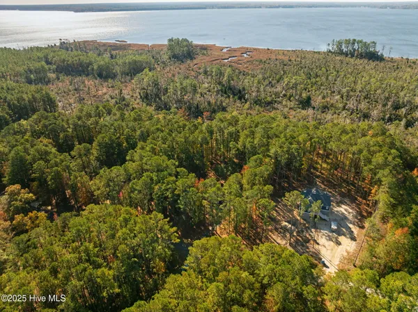 $411,000 | 600 Pamlico River Drive, Washington, NC 27889