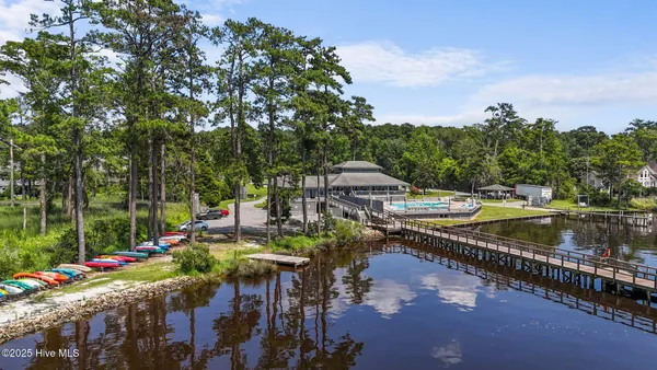 $411,000 | 600 Pamlico River Drive, Washington, NC 27889