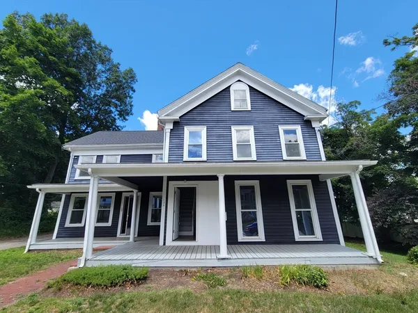 $3,500 | 136 Commonwealth Road, Unit 2, Wayland, MA 01778