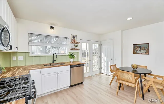 $227,500 | 1910 Flamingo Drive, Florissant, MO 63031