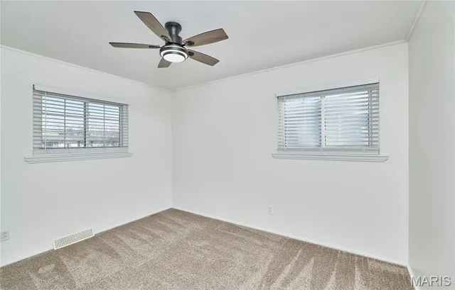 $227,500 | 1910 Flamingo Drive, Florissant, MO 63031