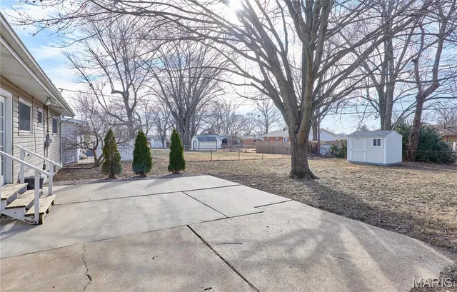 $227,500 | 1910 Flamingo Drive, Florissant, MO 63031