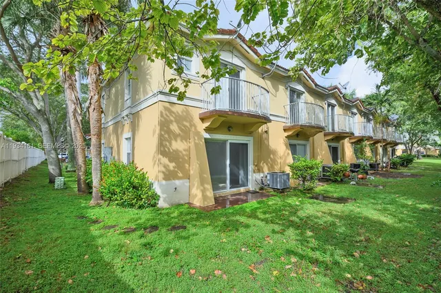 $3,075 | 3197 Southwest 128th Way, Unit 135, Miramar, FL 33027