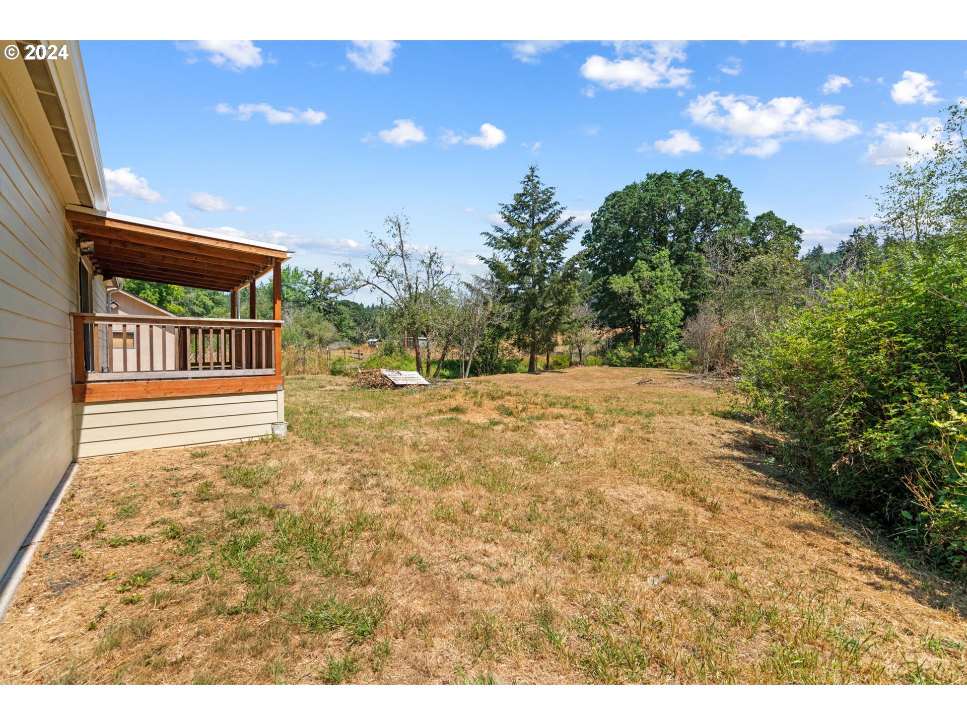 92519 Goldson Road Cheshire, OR 97419 - Photo 23 of 40 Gallery Image 23