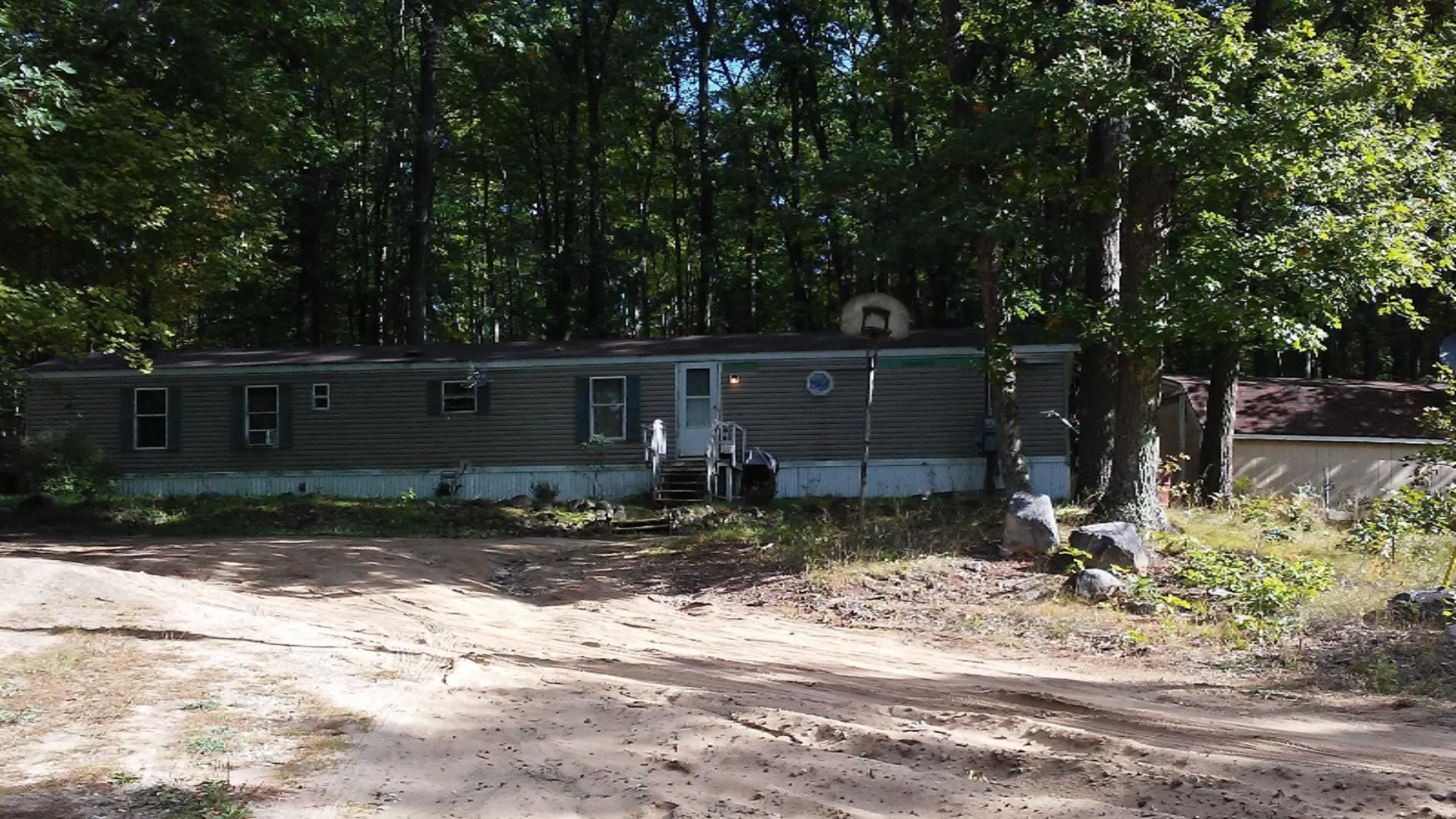 8438 East 8th Street Reed City, MI 49677 - Photo 1 of 1 Ext. Pic