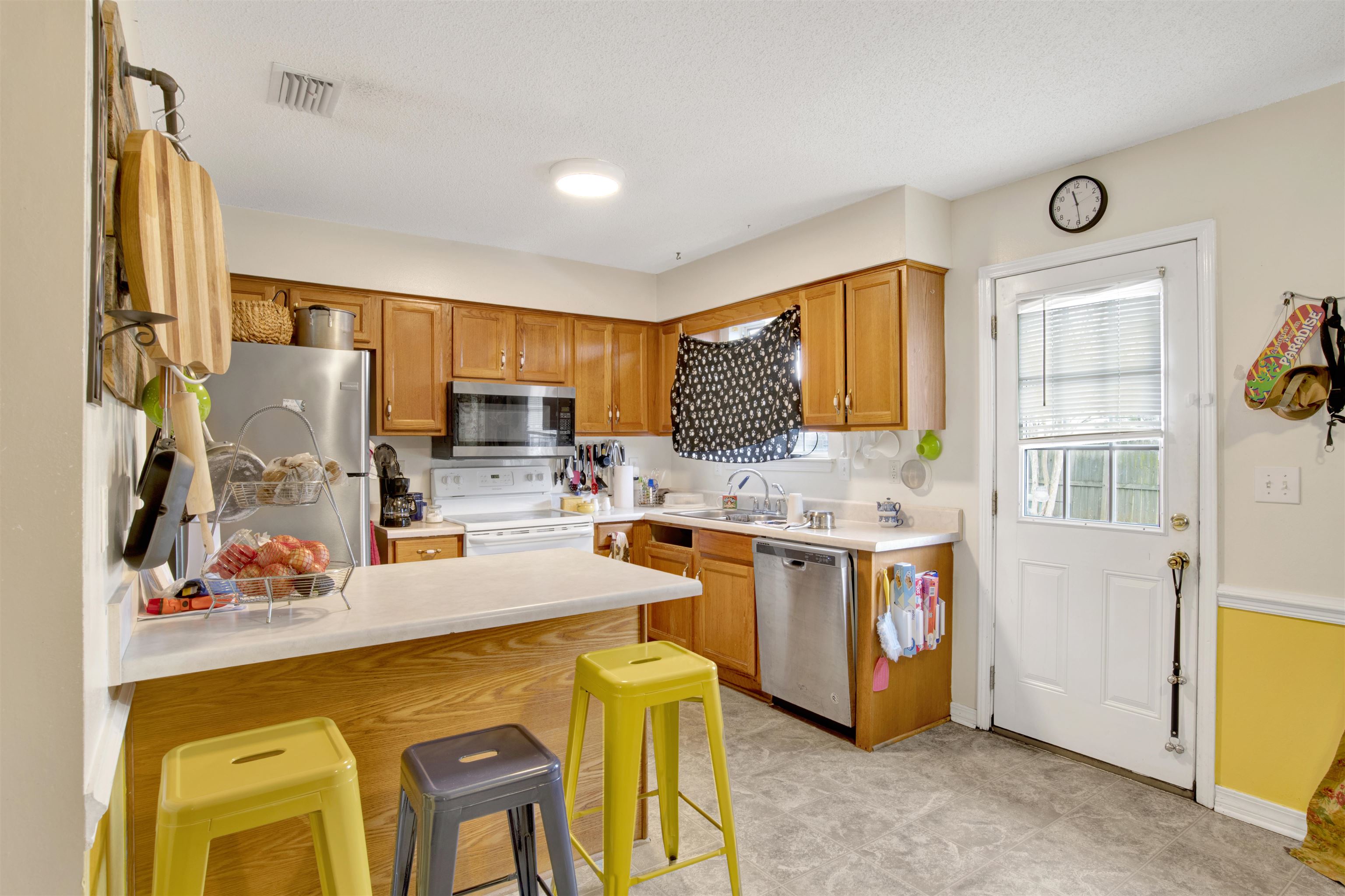 16184 Setter Circle Foley, AL 36535 - Photo 5 of 20 Kitchen
