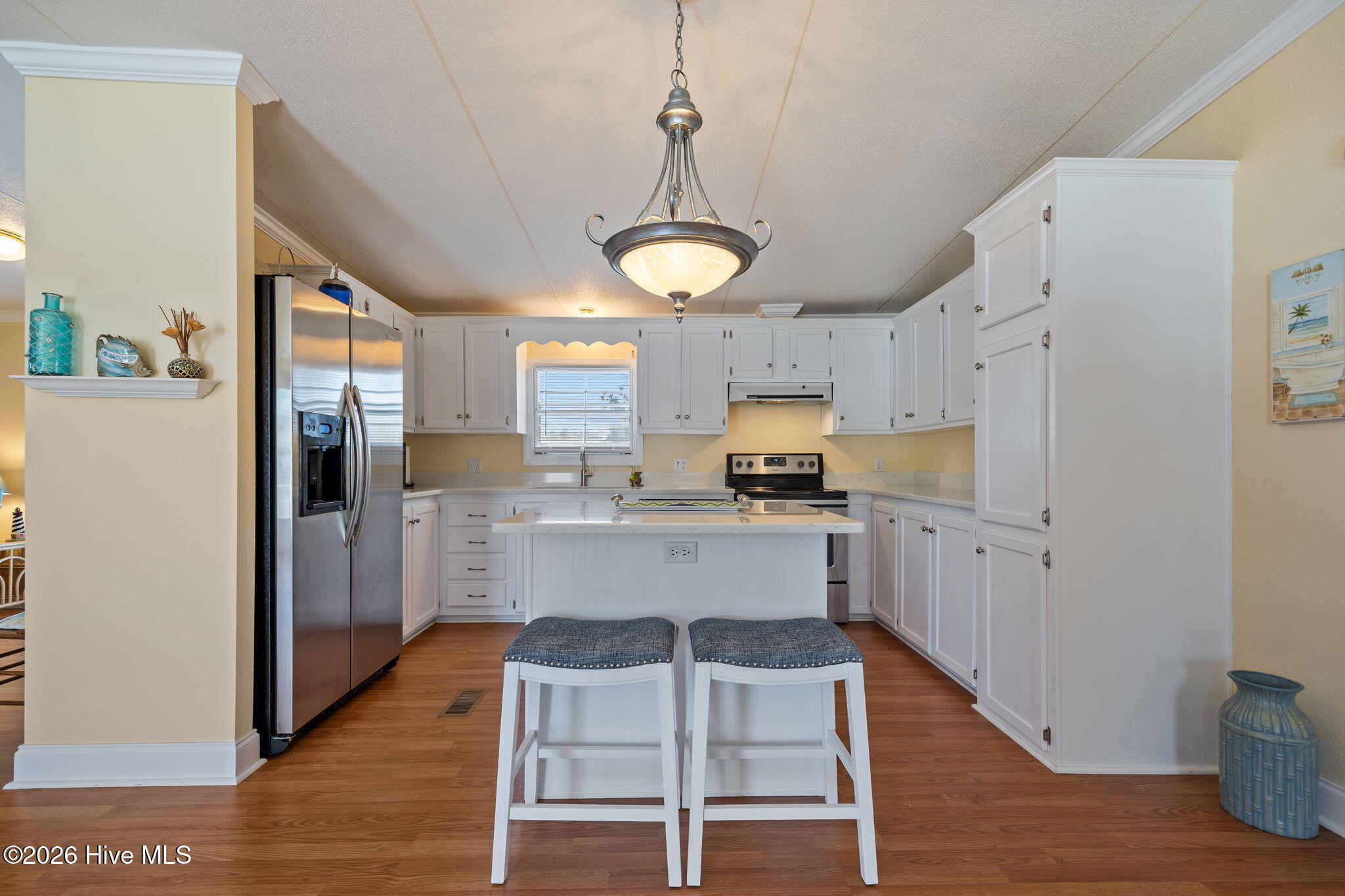 45 Riverview Chocowinity, NC 27817 - Photo 21 of 51 Kitchen & Center Island