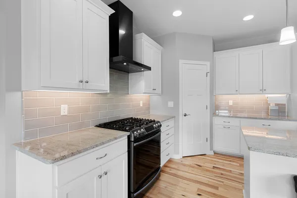 $639,900 | 3442 Leeds Castle Drive, Green Bay, WI 54313