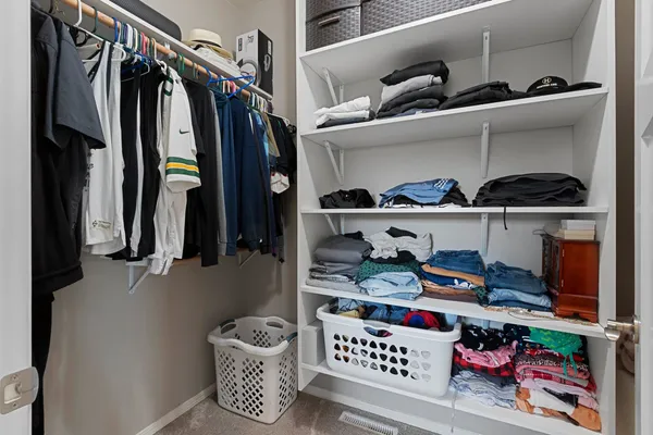 $639,900 | 3442 Leeds Castle Drive, Green Bay, WI 54313