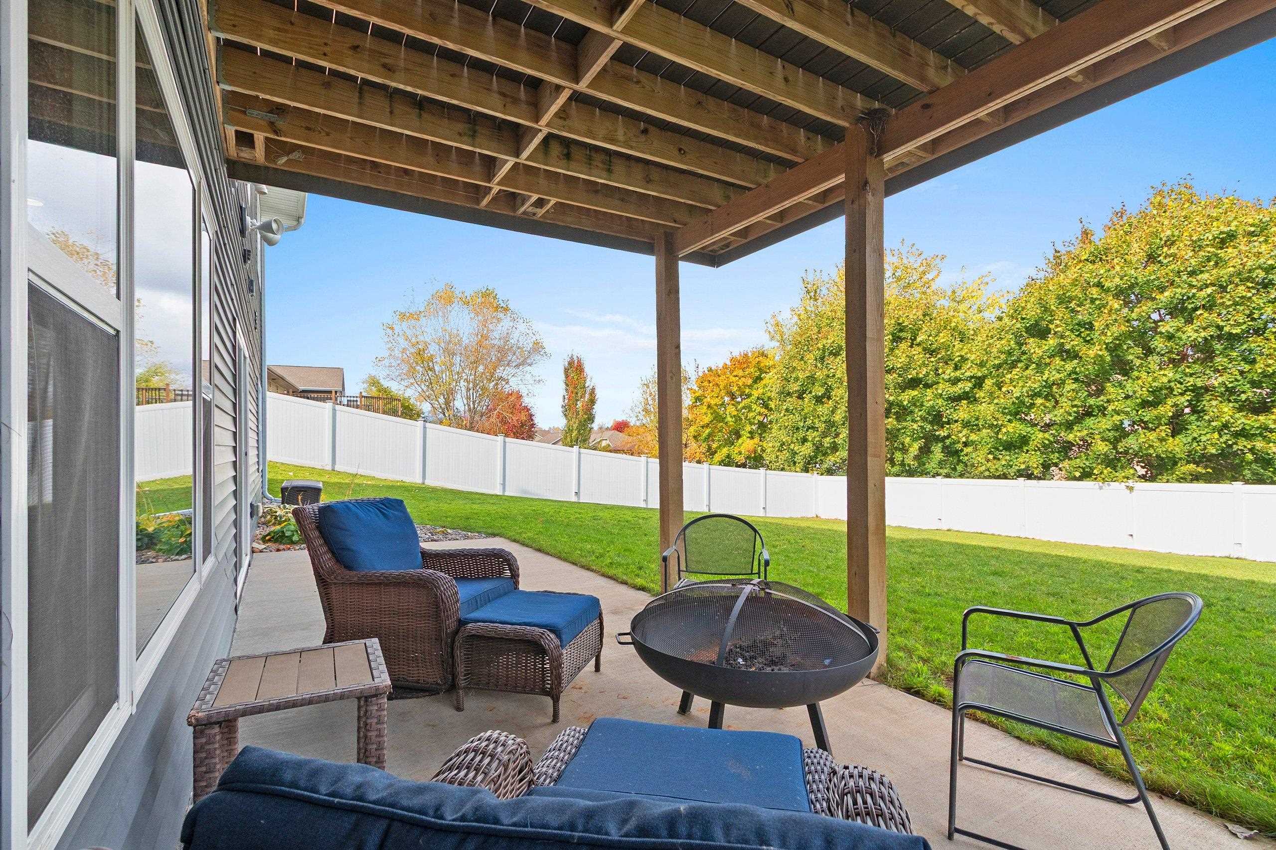 3442 Leeds Castle Drive Green Bay, WI 54313 - Photo 48 of 89