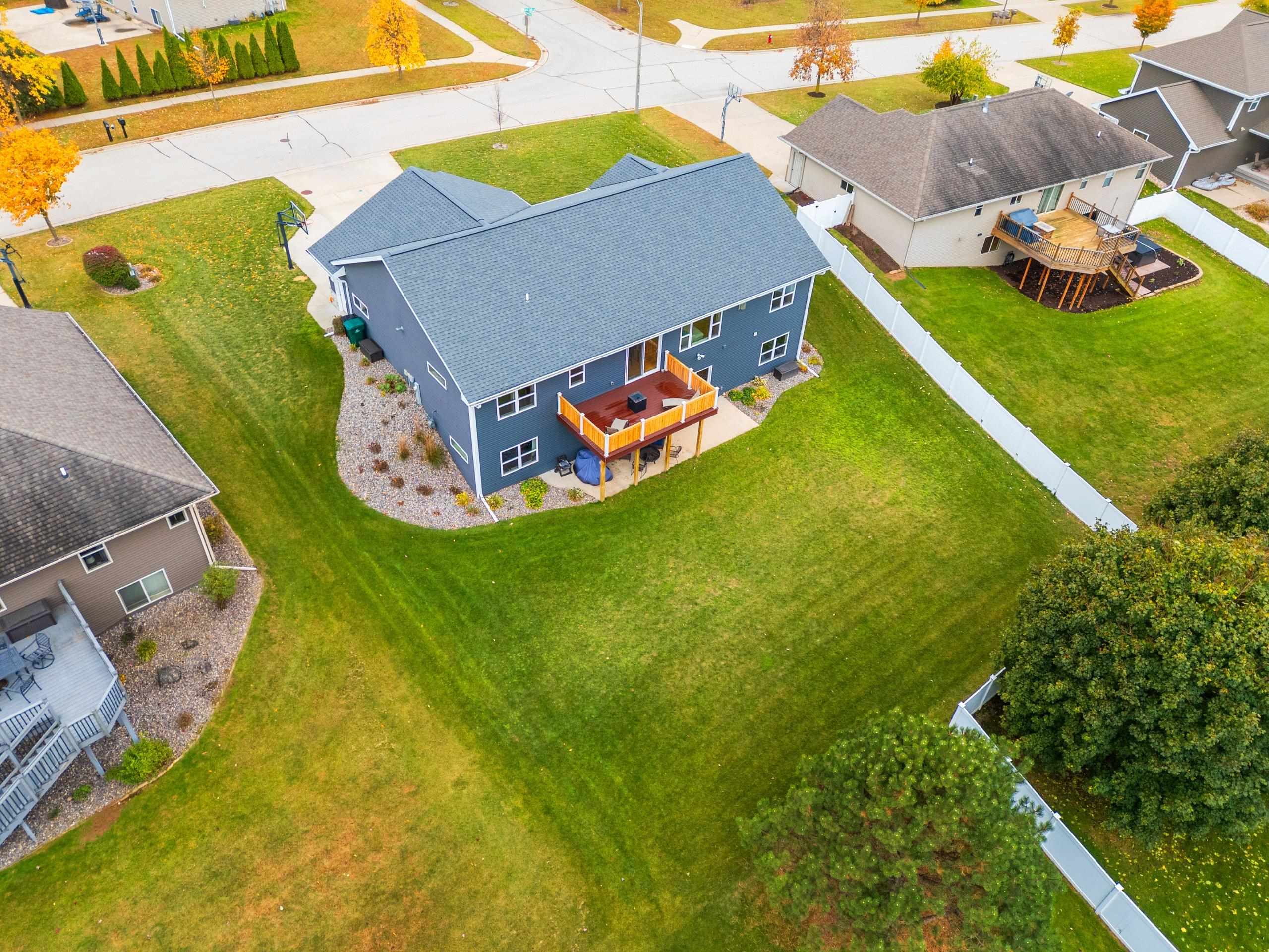 3442 Leeds Castle Drive Green Bay, WI 54313 - Photo 74 of 89