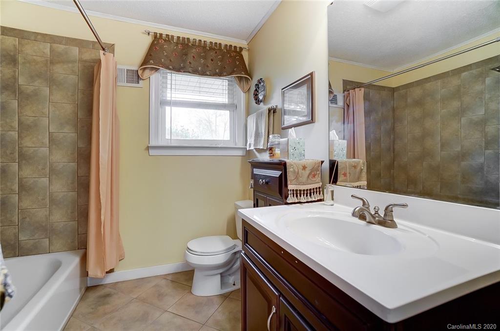 713 Manhasset Road Charlotte, NC 28209 - Photo 15 of 25