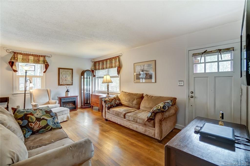 713 Manhasset Road Charlotte, NC 28209 - Photo 9 of 25