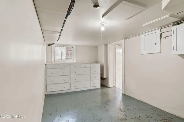 $379,000 | 2214 Summitview Avenue, Yakima, WA 98902