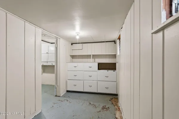 $379,000 | 2214 Summitview Avenue, Yakima, WA 98902