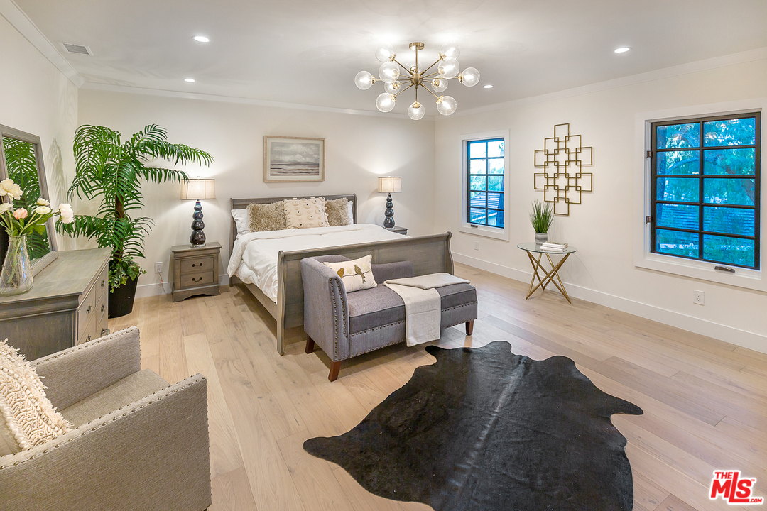 5403 Jed Smith Road Hidden Hills, CA 91302 - Photo 16 of 43