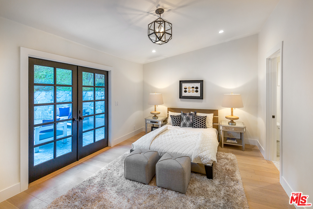 5403 Jed Smith Road Hidden Hills, CA 91302 - Photo 20 of 43