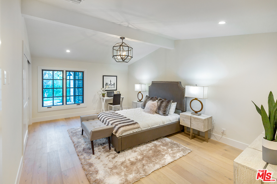 5403 Jed Smith Road Hidden Hills, CA 91302 - Photo 22 of 43