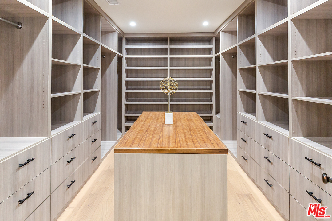 5403 Jed Smith Road Hidden Hills, CA 91302 - Photo 28 of 43