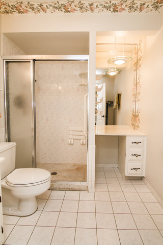 401 Ascot Drive, Unit 2K Park Ridge, IL 60068 - Photo 11 of 16