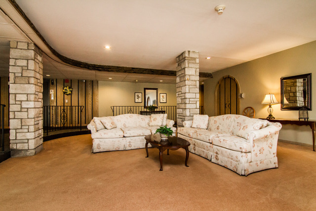 401 Ascot Drive, Unit 2K Park Ridge, IL 60068 - Photo 15 of 16