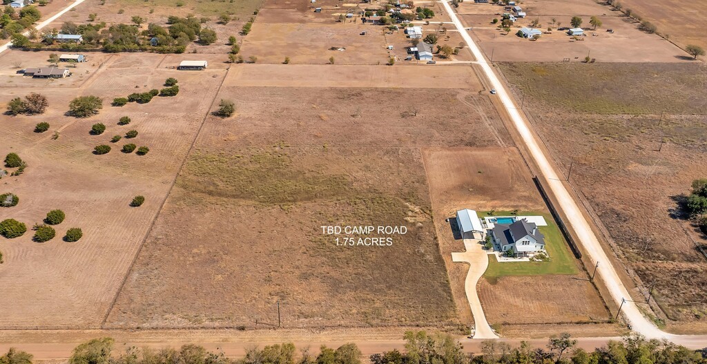 342 Camp Road McGregor, TX 76657 - Photo 2 of 8 view of living room