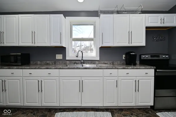 $179,000 | 205 Main Street, New Market, IN 47965