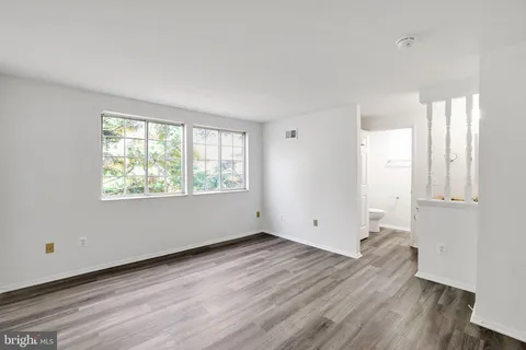 $749,900 | 2914 Montauk Court, Falls Church, VA 22042