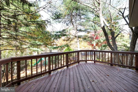 $749,900 | 2914 Montauk Court, Falls Church, VA 22042