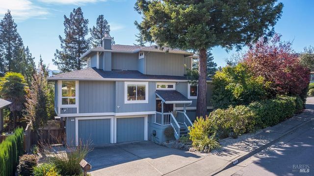 $1,125,000 | 215 San Ramon Way, Novato, CA 94945